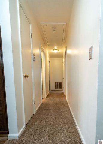 210 Irvin Cobb, Murray, KY 42071