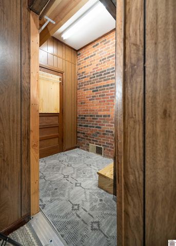 210 Irvin Cobb, Murray, KY 42071