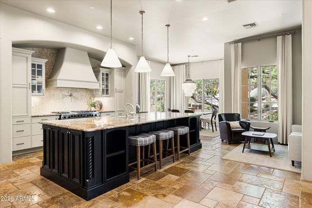 10725 E GREYTHORN Drive, Scottsdale, AZ 85262