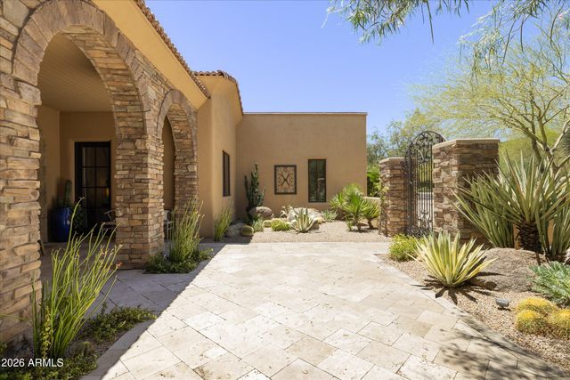 10725 E GREYTHORN Drive, Scottsdale, AZ 85262