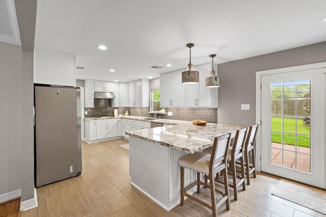 5242 Sanford Road, Houston, TX 77035