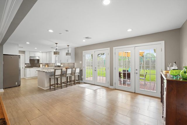 5242 Sanford Road, Houston, TX 77035