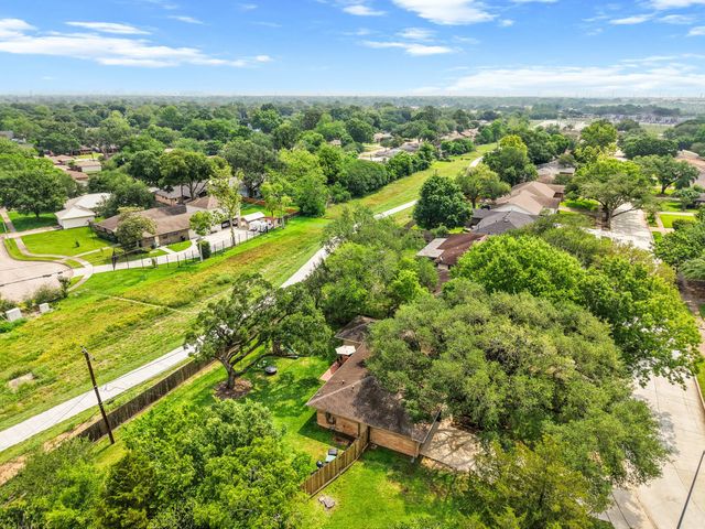 5242 Sanford Road, Houston, TX 77035