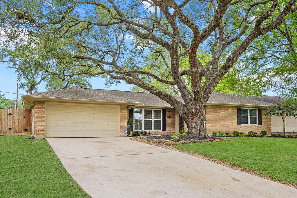 5242 Sanford Road, Houston, TX 77035