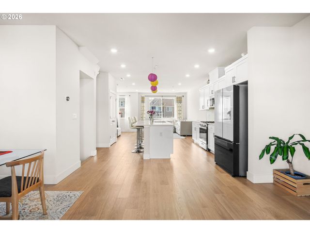 15081 Nw ORCHID St, Portland, OR 97229