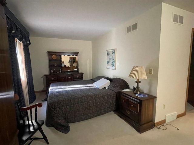 1445 Winterberry Ct 2B, Hermitage, PA 16148