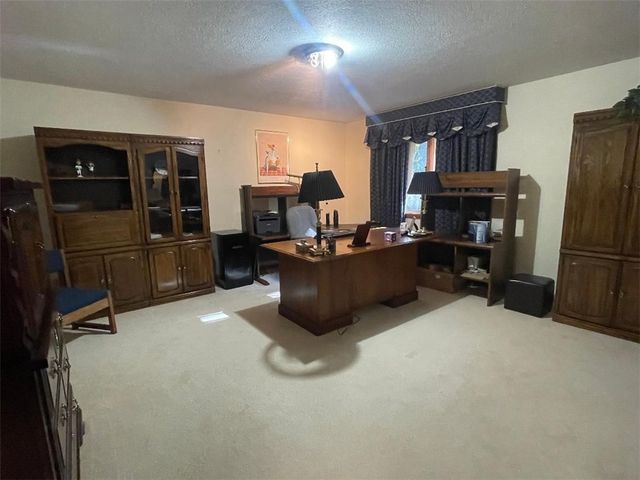 1445 Winterberry Ct 2B, Hermitage, PA 16148