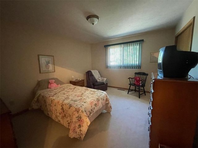 1445 Winterberry Ct 2B, Hermitage, PA 16148