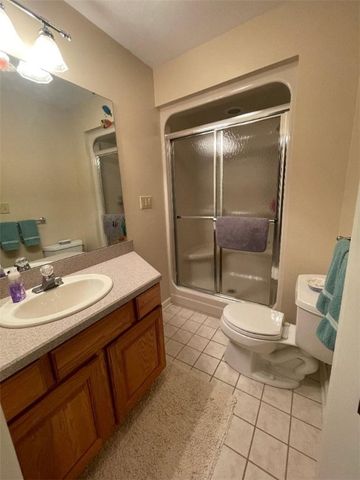 1445 Winterberry Ct 2B, Hermitage, PA 16148