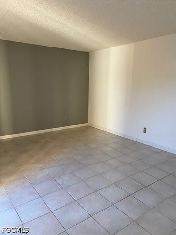 1442 Park Shore CIR 1, Fort Myers, FL 33901