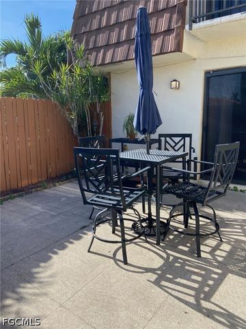 1442 Park Shore CIR 1, Fort Myers, FL 33901