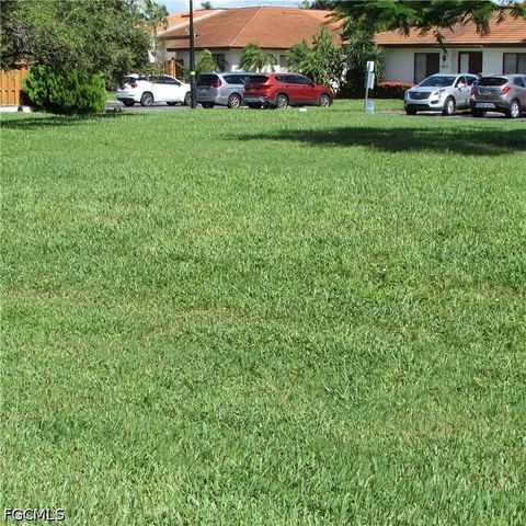 1442 Park Shore CIR 1, Fort Myers, FL 33901