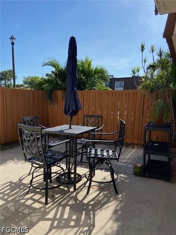 1442 Park Shore CIR 1, Fort Myers, FL 33901