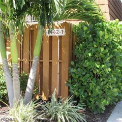 1442 Park Shore CIR 1, Fort Myers, FL 33901