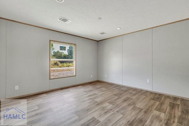 300 Three C Road, Jesup, GA 31545