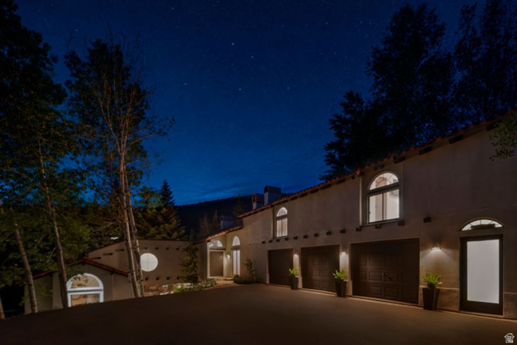 Image 2 of property listing at 2389 DAYBREAKER DR, Park City, UT 84098
