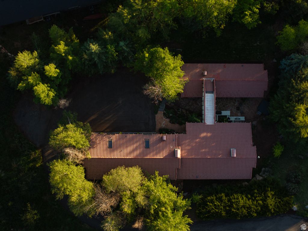 Image 37 of property listing at 2389 DAYBREAKER DR, Park City, UT 84098