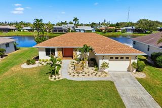 8711 51ST AVENUE W, Bradenton, FL 34210