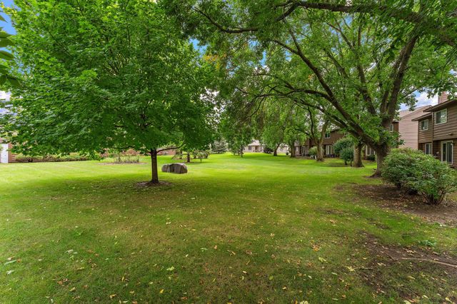 2460 Crestwood Drive, North Saint Paul, MN 55109