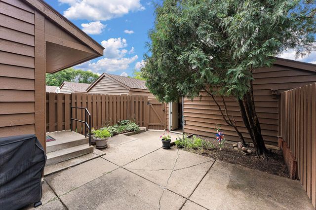 2460 Crestwood Drive, North Saint Paul, MN 55109