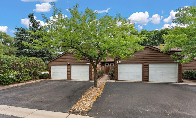 2460 Crestwood Drive, North Saint Paul, MN 55109