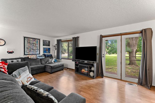 2460 Crestwood Drive, North Saint Paul, MN 55109