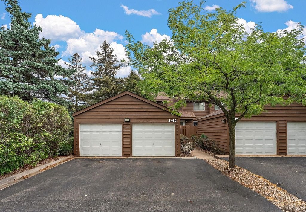 2460 Crestwood Drive, North Saint Paul, MN 55109