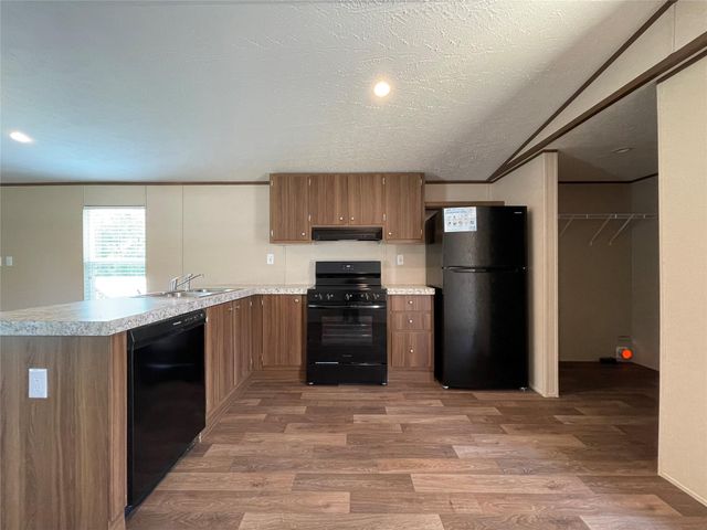 20470 Vick Drive 20448, New Caney, TX 77357