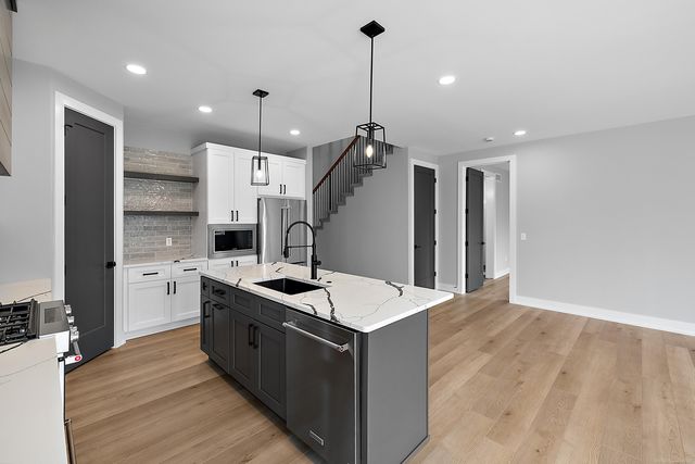 5820 Heights Boulevard, Sterling Heights, MI 48314