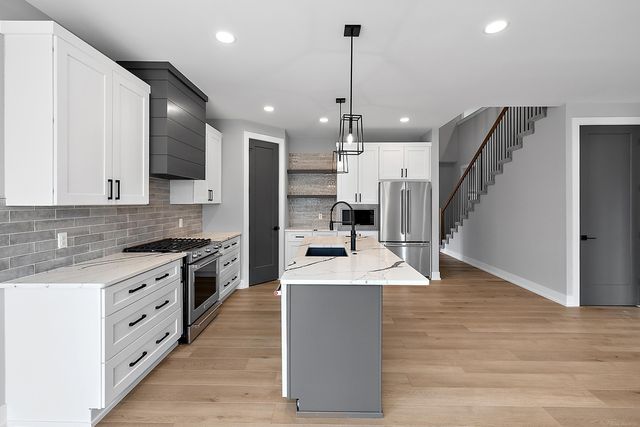 5820 Heights Boulevard, Sterling Heights, MI 48314