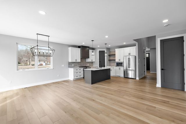 5820 Heights Boulevard, Sterling Heights, MI 48314