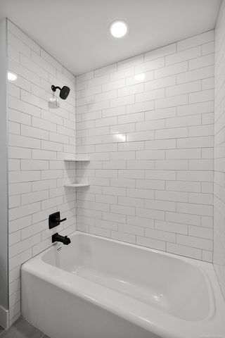 5820 Heights Boulevard, Sterling Heights, MI 48314