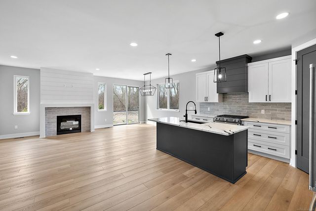 5820 Heights Boulevard, Sterling Heights, MI 48314