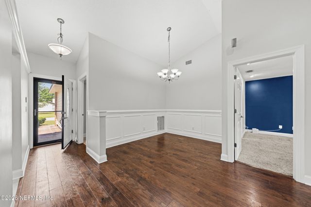 8634 HAMMOND FOREST Drive, Jacksonville, FL 32221
