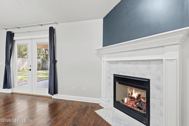8634 HAMMOND FOREST Drive, Jacksonville, FL 32221