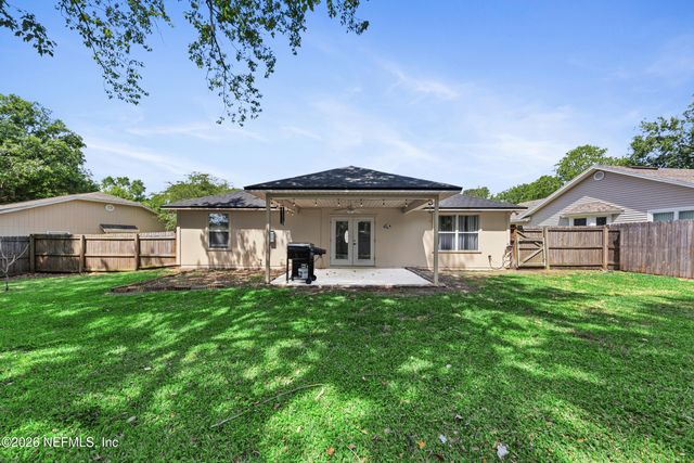 8634 HAMMOND FOREST Drive, Jacksonville, FL 32221
