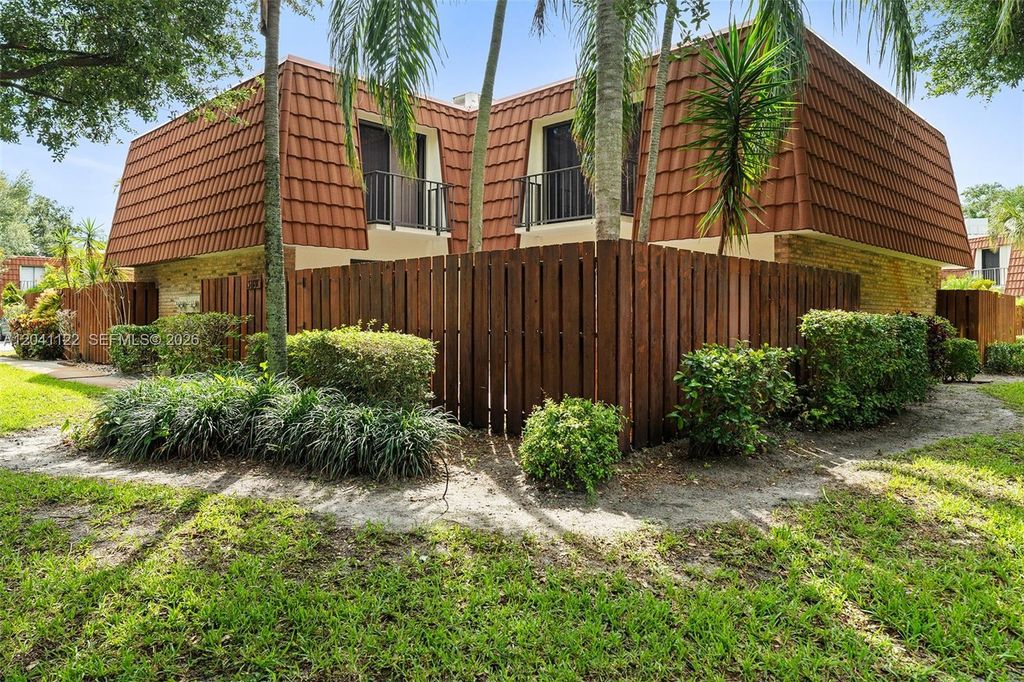 3118 Spanish Wells Drive 15C, Delray Beach, FL 33445