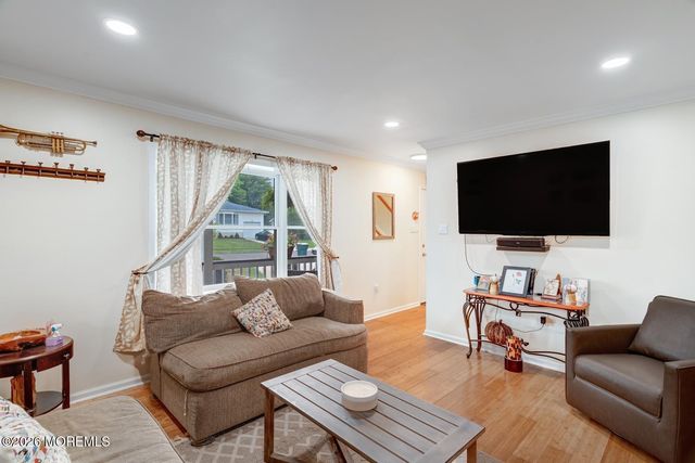 13 High Ridge Road, Little Egg Harbor, NJ 08087