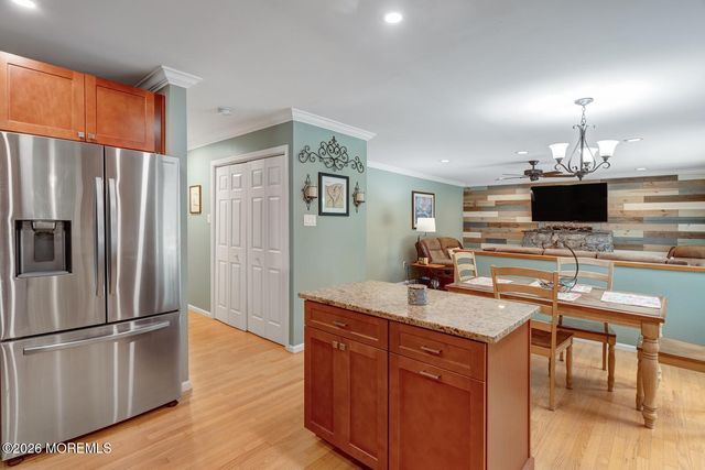 13 High Ridge Road, Little Egg Harbor, NJ 08087