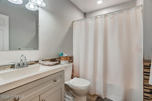 13 High Ridge Road, Little Egg Harbor, NJ 08087