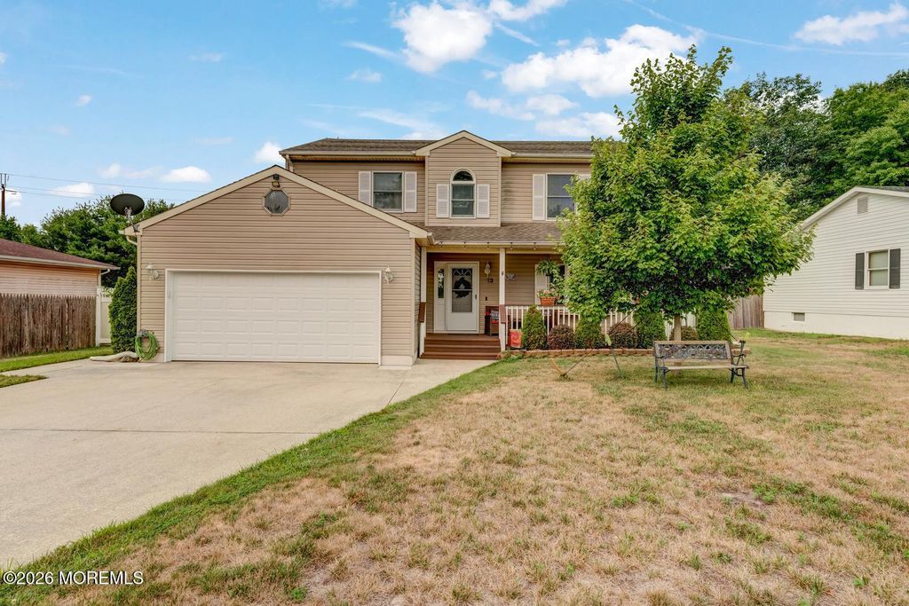 13 High Ridge Road, Little Egg Harbor, NJ 08087