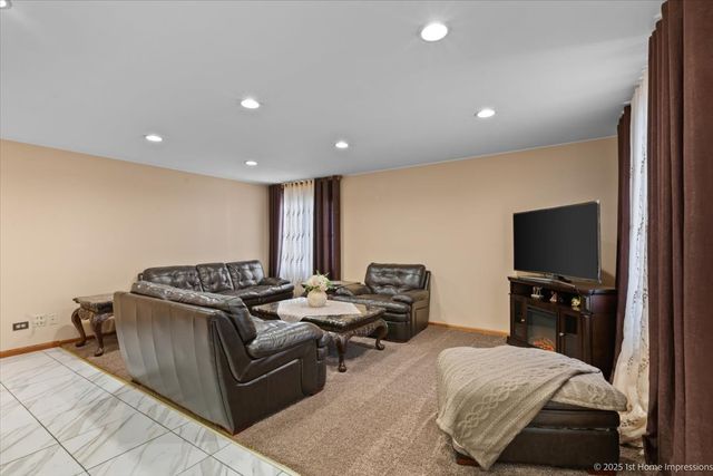 5316 W MINT JULIP Drive, Alsip, IL 60803