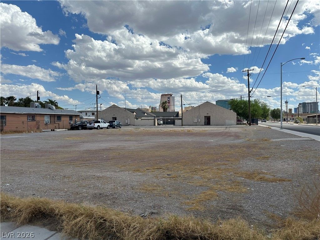 922 F Street, Las Vegas, NV 89106 — exterior