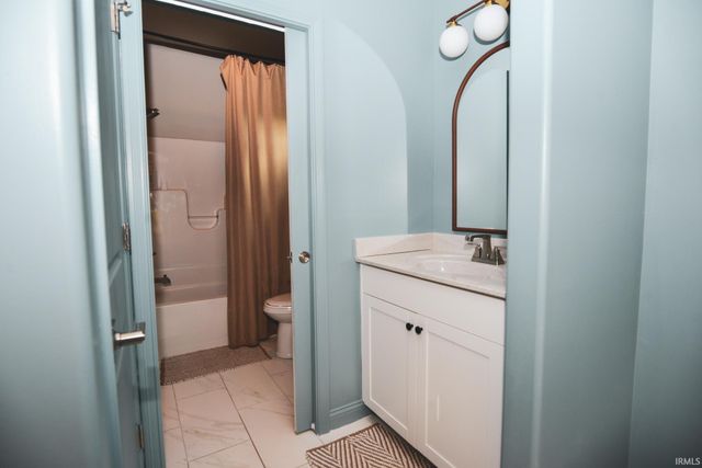 1079 Chesapeake Cove Drive, Lafayette, IN 47909