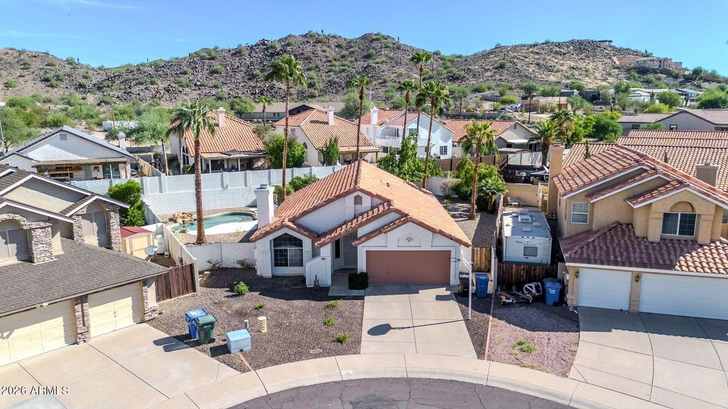 1948 E MORROW Drive, Phoenix, AZ 85024 — exterior