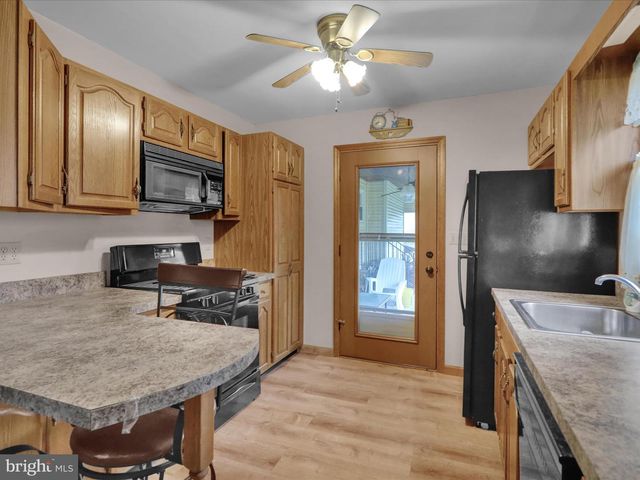 3810 WILLOW GROVE AVE, Reading, PA 19605