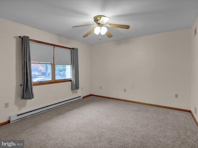 3810 WILLOW GROVE AVE, Reading, PA 19605