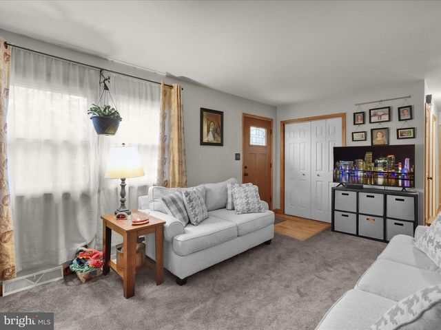 3810 WILLOW GROVE AVE, Reading, PA 19605