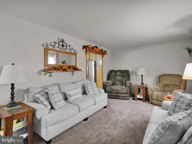 3810 WILLOW GROVE AVE, Reading, PA 19605