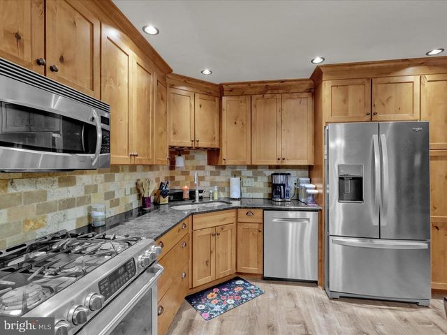 3810 WILLOW GROVE AVE, Reading, PA 19605